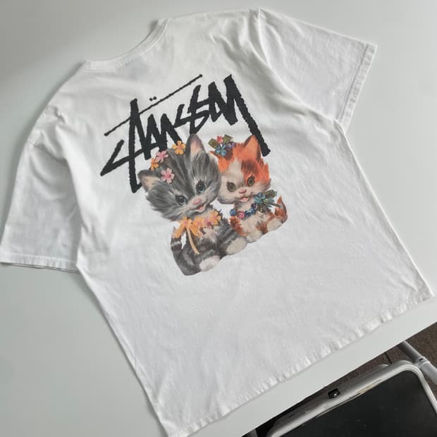 Stussy  스투시 키튼 화이트 반팔 티셔츠