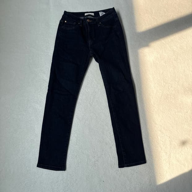 27 게스 슬림 데님팬츠 0310T