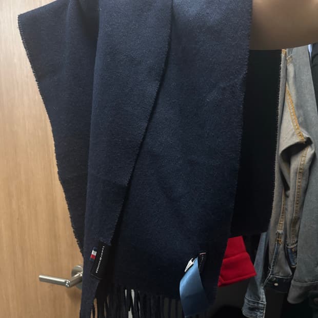 타미힐피거 머플러 -네이비