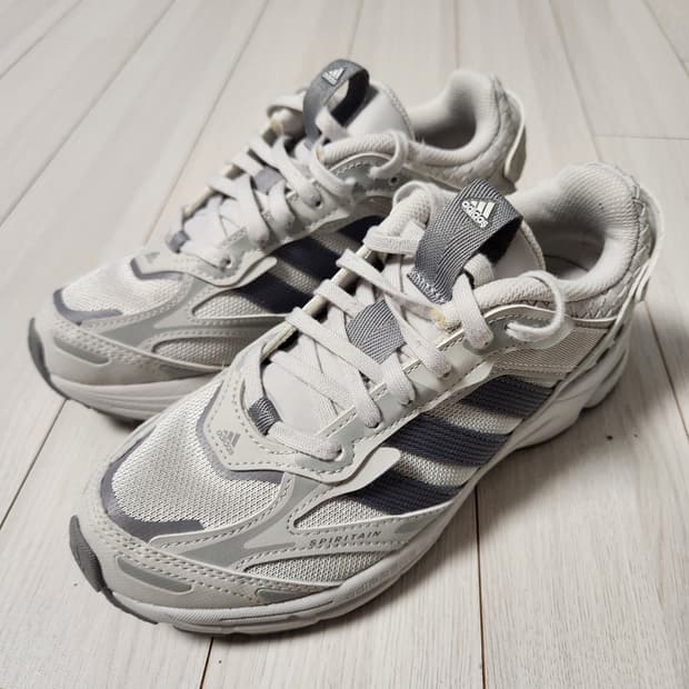 아디다스 운동화 스피리테인 2000 IE1890 러닝화 사이즈230

신