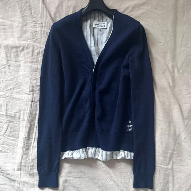 마르지엘라 디스트레스드 울 가디건