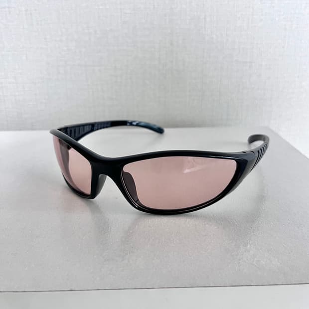 레드 고글 선글라스