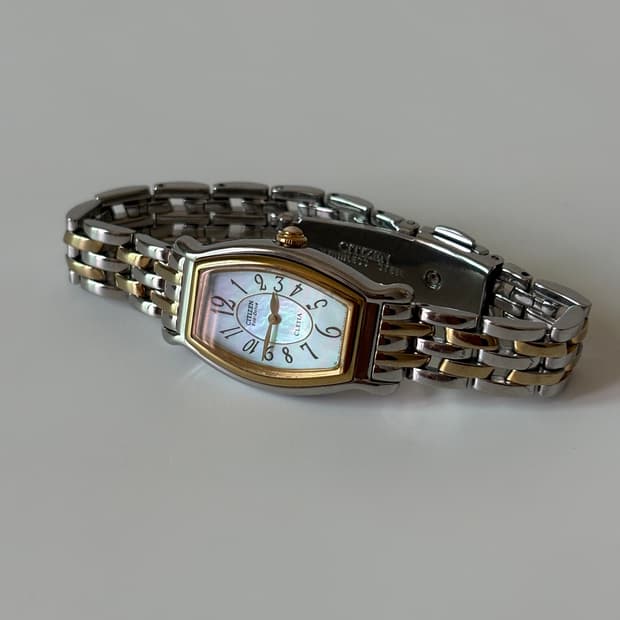1990s Cletia Tank Ladies Quartz