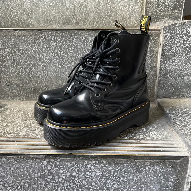 닥터마틴 제이든 8홀 플랫폼 부츠