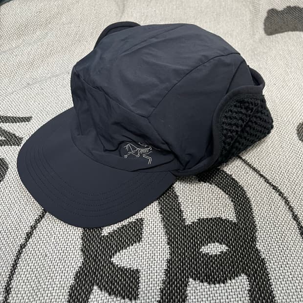 아크테릭스 프로톤 햇 트루퍼 L-XL - 블랙