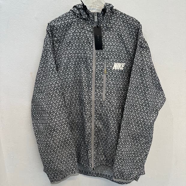 Nike windbreaker