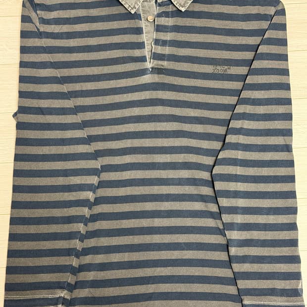 해칭룸 스트라이프 폴로티