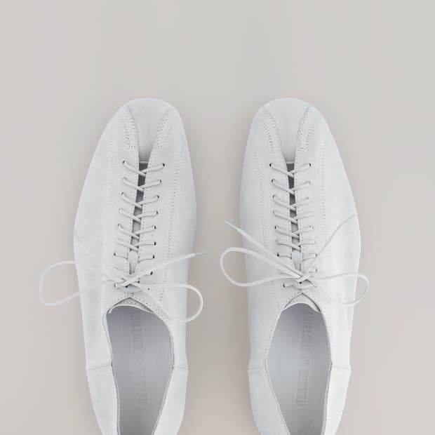 (새제품) 히어로즈 오브 히스토리 라운드토 화이트 265