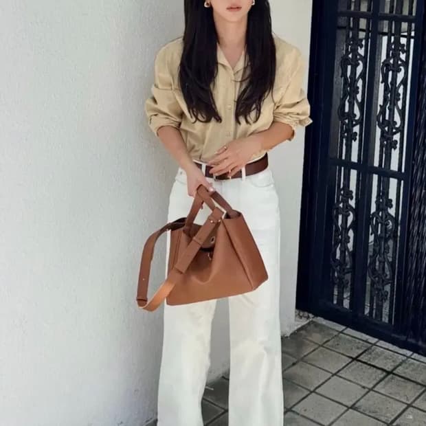 N21베이지블라우스