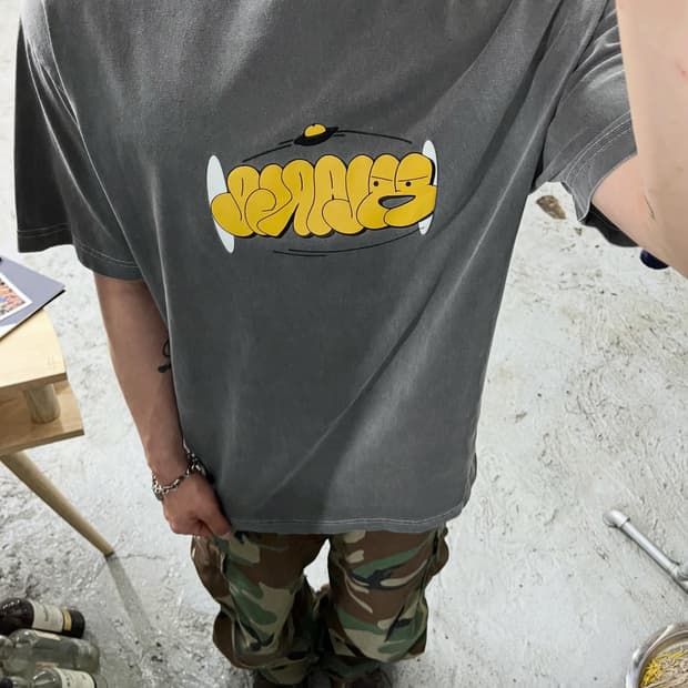 X-LARGE fade logo tee