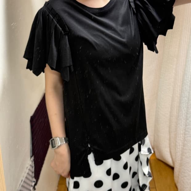 Pleated shoulder t shirt