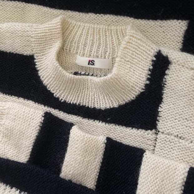 I.S. Knitwear