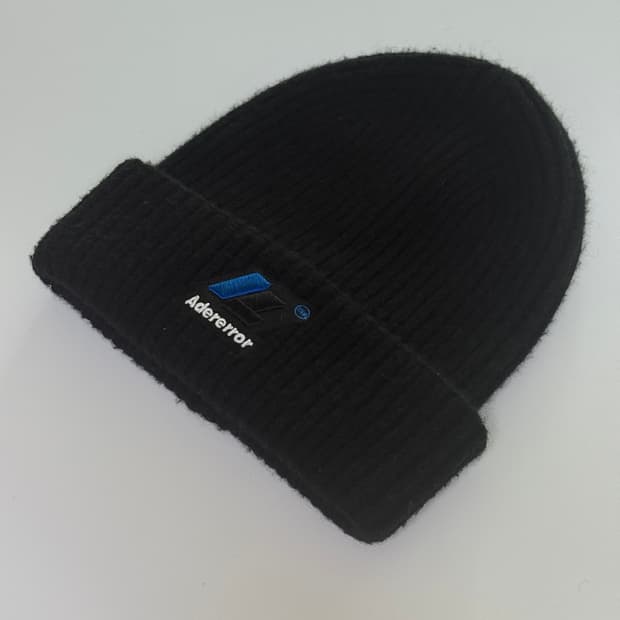 자라x아더에러 비니 블랙