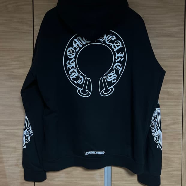 크롬하츠 홀스슈 플로랄 후드티