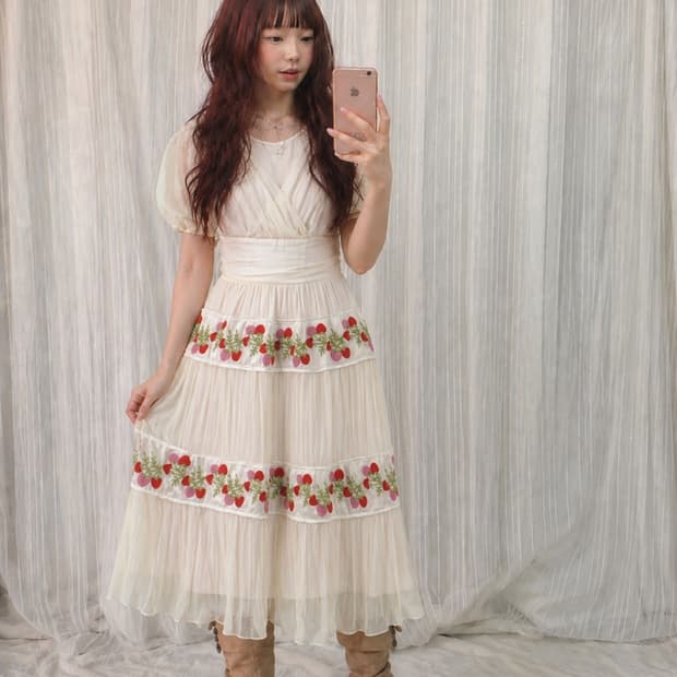 체리 패턴 레이스 원피스