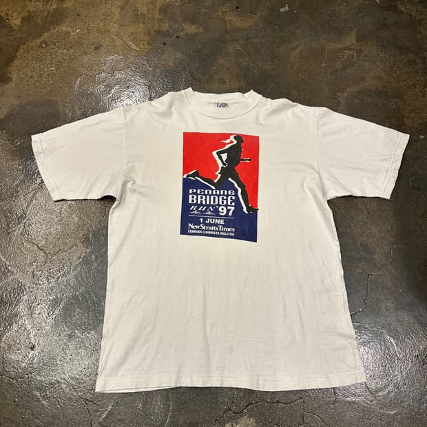 90s 페낭 브릿지 러닝맨 그래픽 반팔티 XXL
