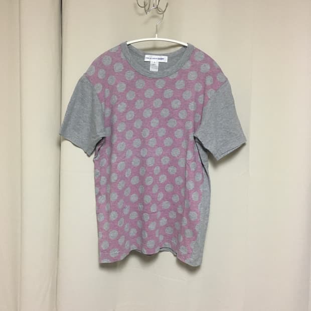 꼼데가르송 퍼플 도트 반팔 T