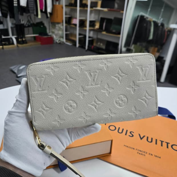 [A급컨디션] 루이비통 앙프레뜨 지피월릿 장지갑
