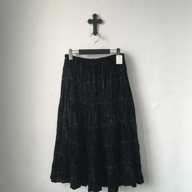 Velvet layer skirt