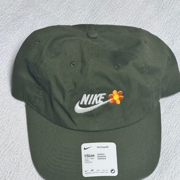 나이키 카시나 헤리티지86 플라워 볼캡 올리브