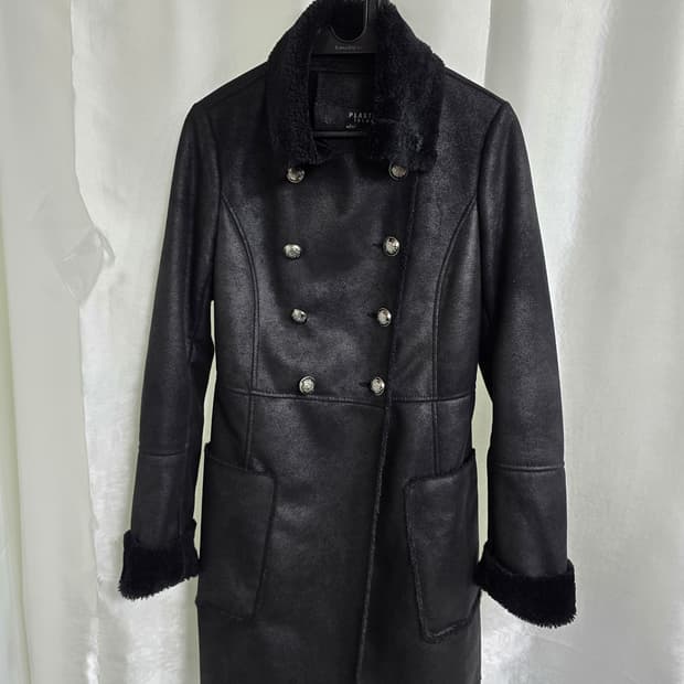 플라스틱아일랜드 블랙 무스탕 코트 (1738)