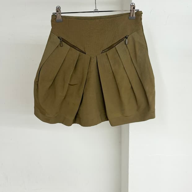 씨 바이 끌로에 브라운 플리츠 쇼츠 스커트 