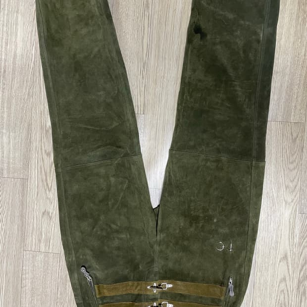 떠그클럽 팬츠 판매합니다.