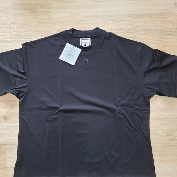 [정품/새상품] 우영미 오버핏 블랙 티셔츠