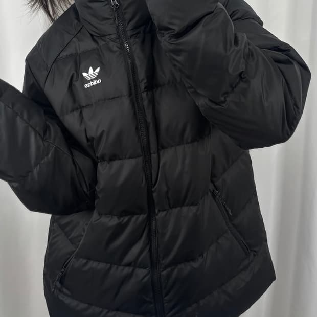 아디다스 덕다운 블랙 패딩 자켓