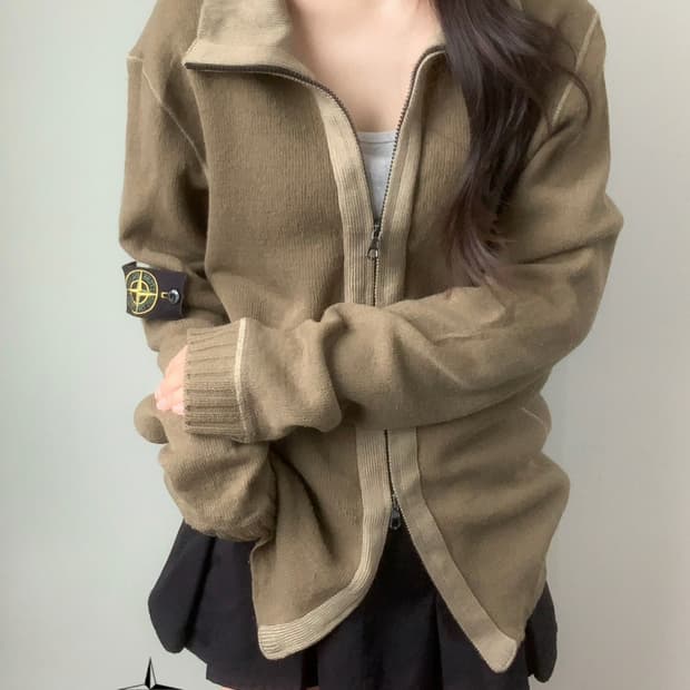 스톤아일랜드 니트 집업