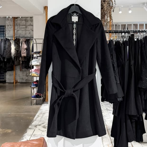 셀린느 블랙 울 앙고라 벨티트 코트