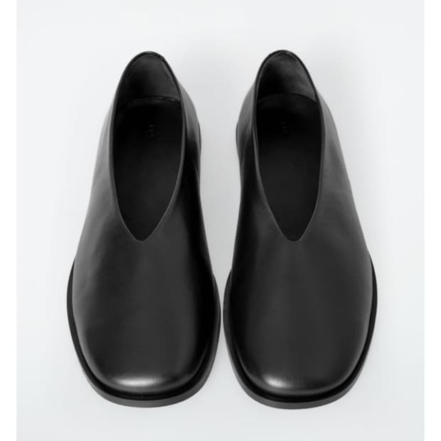 코스 레더 플랫 36