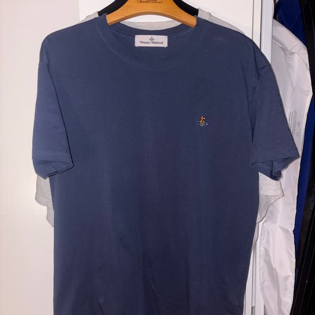 Vivianne Westwood T-Shirts (M)