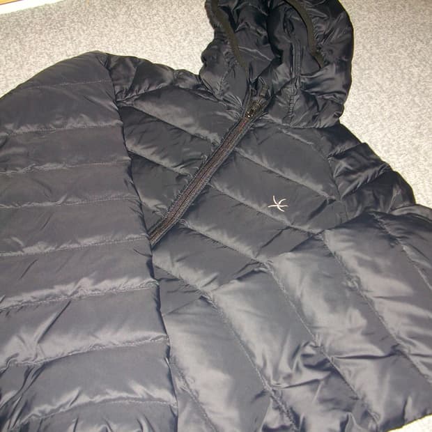 더콜디스트모먼트 경량 패딩 블랙 s