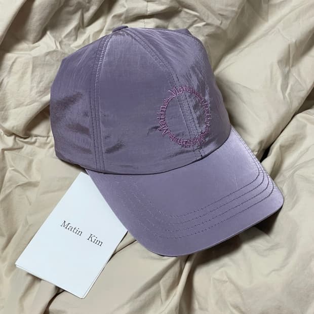 마뗑킴 볼캡 Matin kim crisp logo ball cap