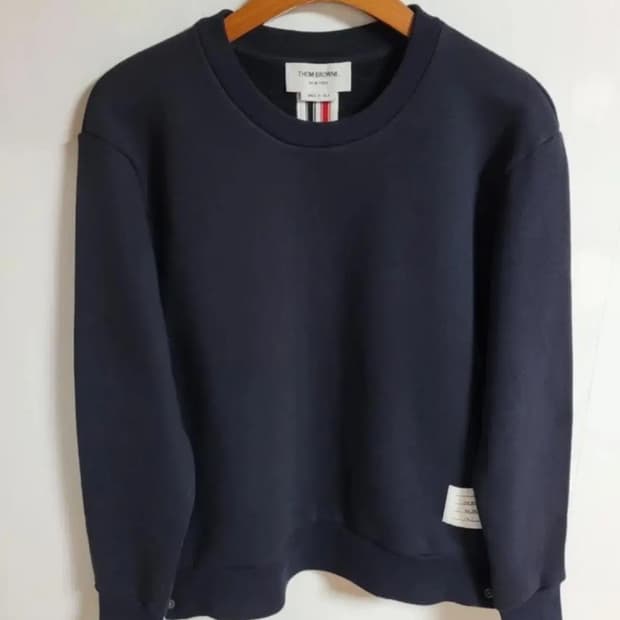 톰브라운 백삼선 맨투맨 3사이즈