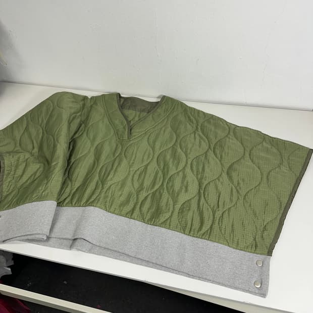 우먼FREE 올라이츠 카키 깔깔이 라이너 케이프