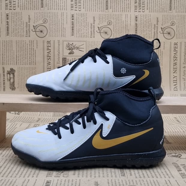 나이키 주니어 팬텀 루나 2 풋살화 235