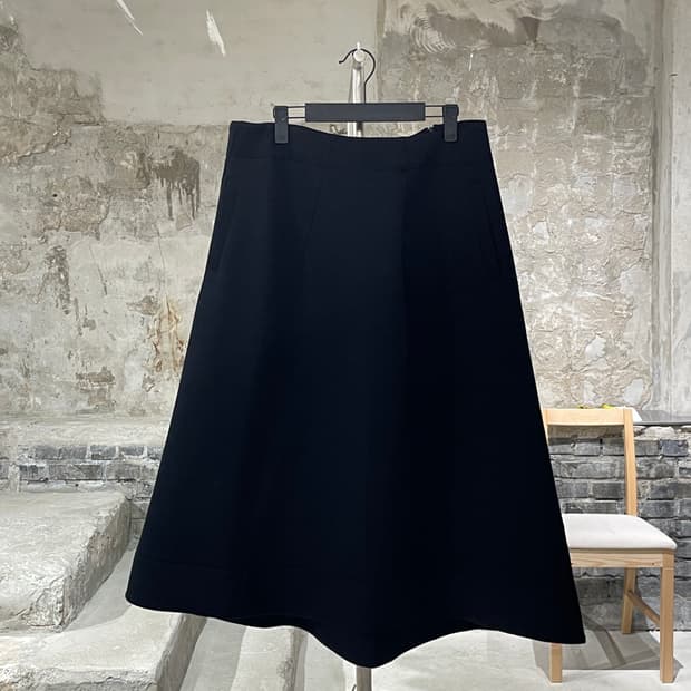 질샌더 블랙 플레어 울 나일론 혼방 롱 스커트