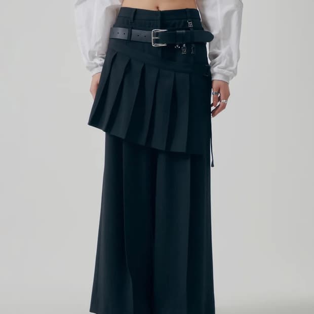 Flowing Pleated Layered Pants [ Black ]