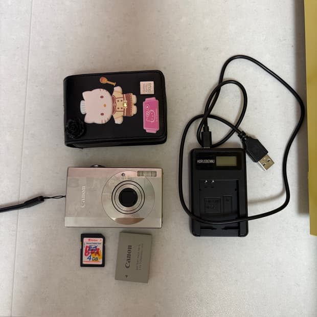 캐논 익서스 90is 디카