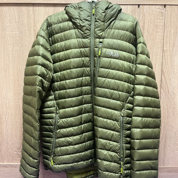 Rab 경량패딩