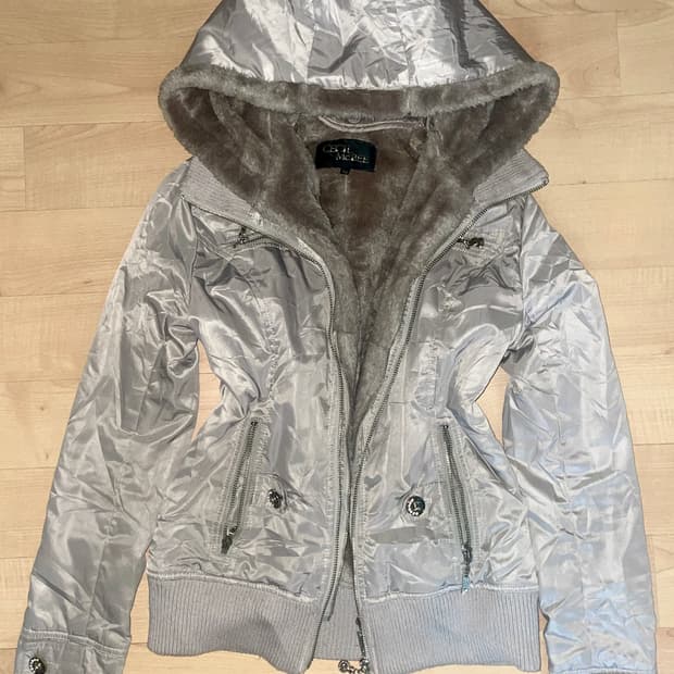 세실맥비 후드 퍼 자켓 패딩 점퍼 오네갸루