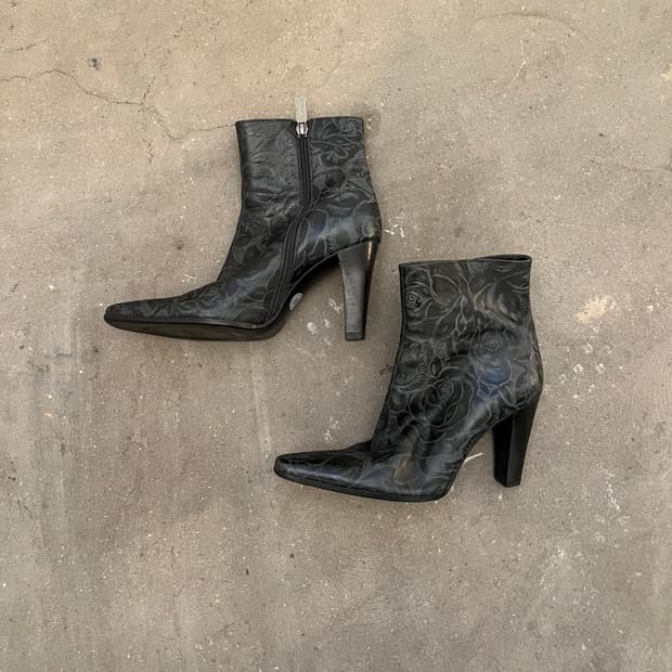 Vintage (maede in japan) 플라워패턴 레더 앵클 힐부츠