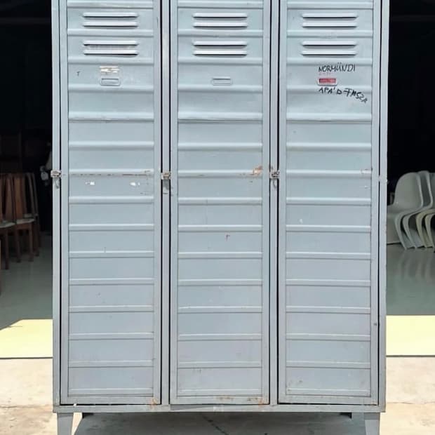 빈티지가구 인더스트리얼 스틸 3도어 라커 캐비넷