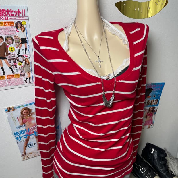 Abecrombie 아베크롬비 레드 스트라이프 탑