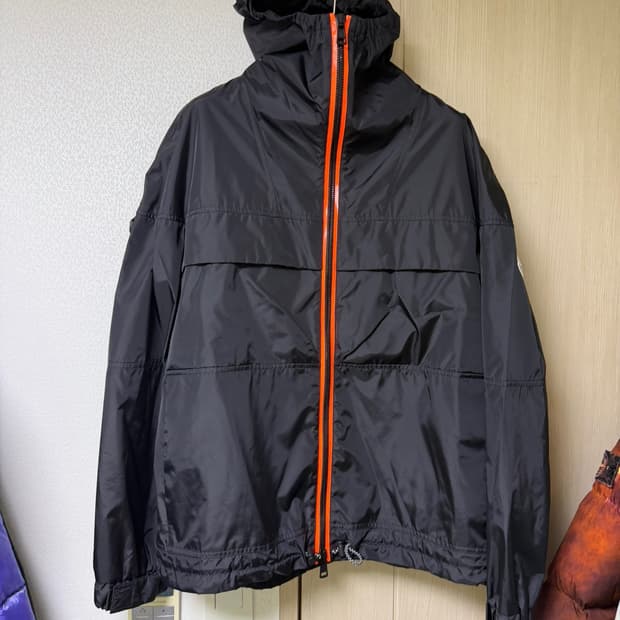 [3] 몽클레어 티우 스티치 바람막이