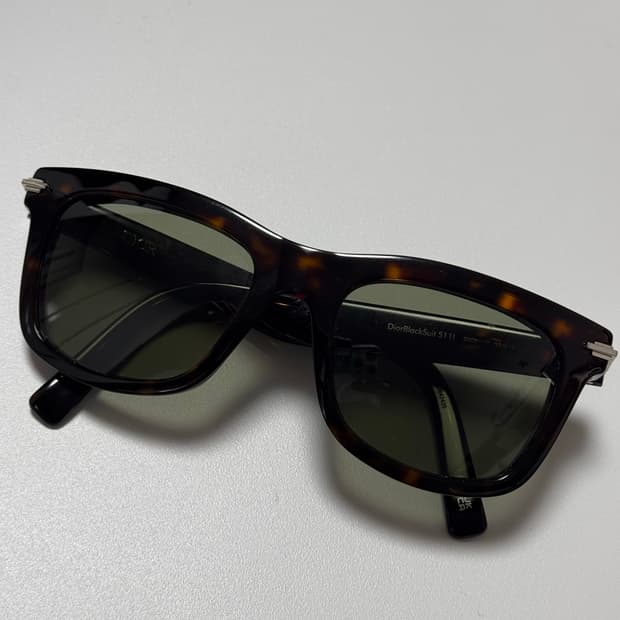 디올 선글라스
