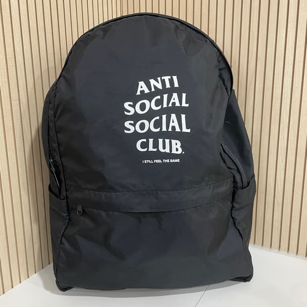안티소셜소셜클럽 오리지널 로고 백팩 블랙