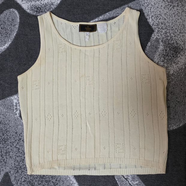 FENDI 펜디 정품 포인텔 크롭 니트 슬리브리스